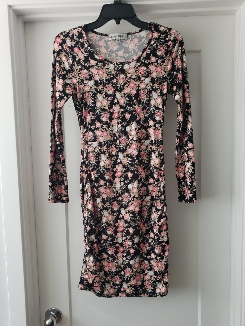 ALMOST FAMOUS STRETCH FLORAL DRESS SIZE S